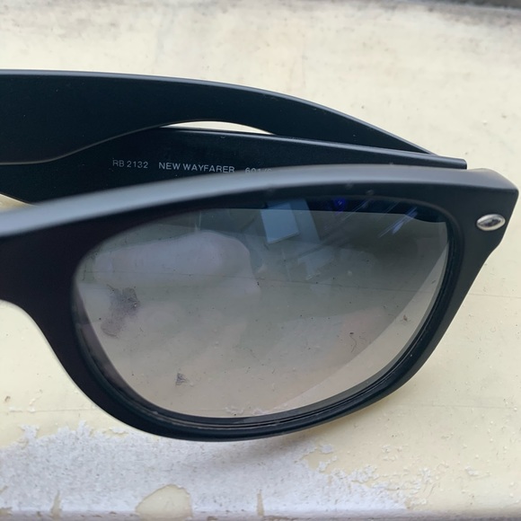 Ray Ban New Wayfarer Polarized - Picture 2 of 4